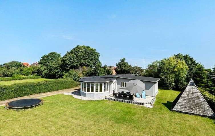 Ferienhaus für 4 Personen, mit Terrasse und Garten - 1