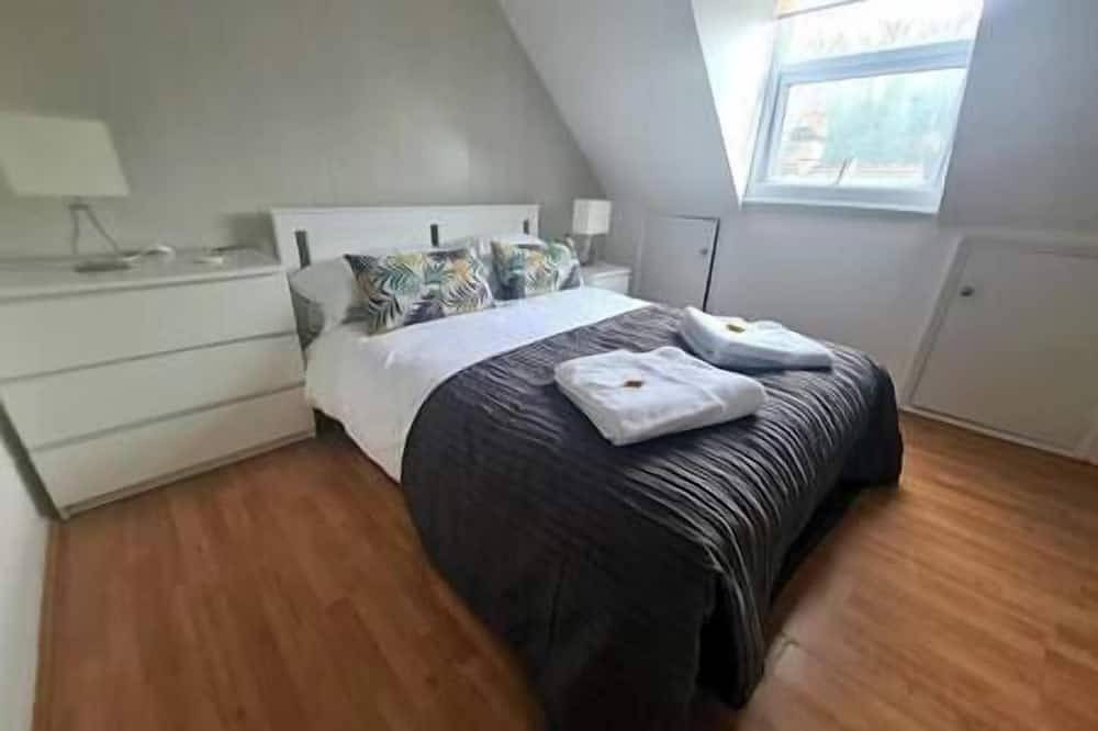 Ganze Wohnung, Split level luton town center flat in Luton, Chiltern Hills