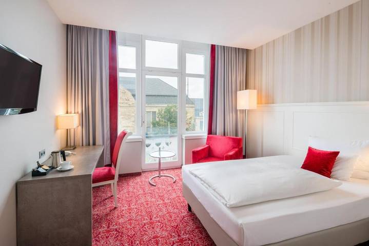 Hotel für 3 Personen, mit Terrasse und Ausblick in Bielefeld - 4