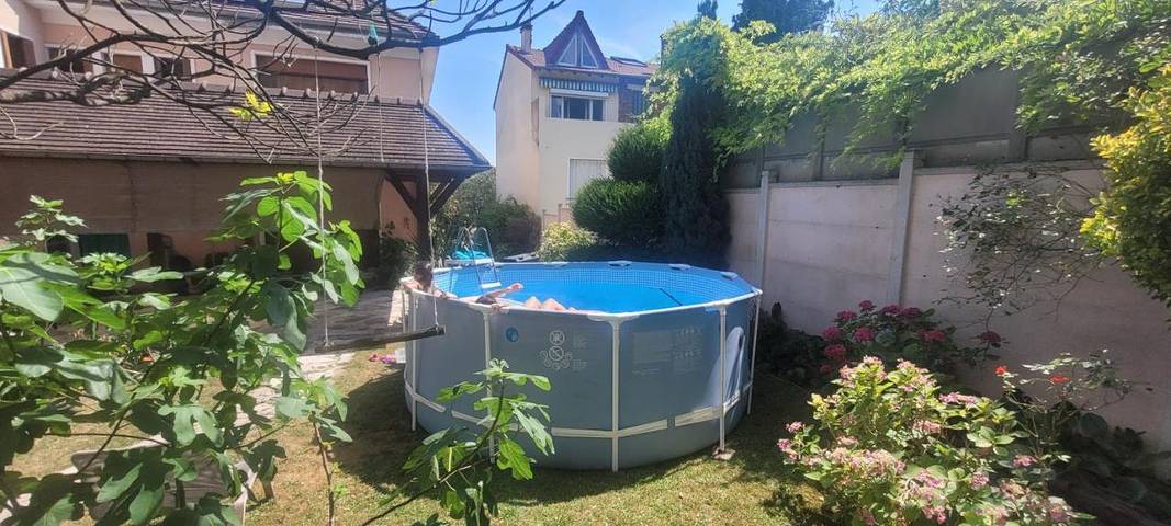 Gîte pour 2 personnes, avec piscine ainsi que vue et jardin à Vitry-sur-Seine - 2