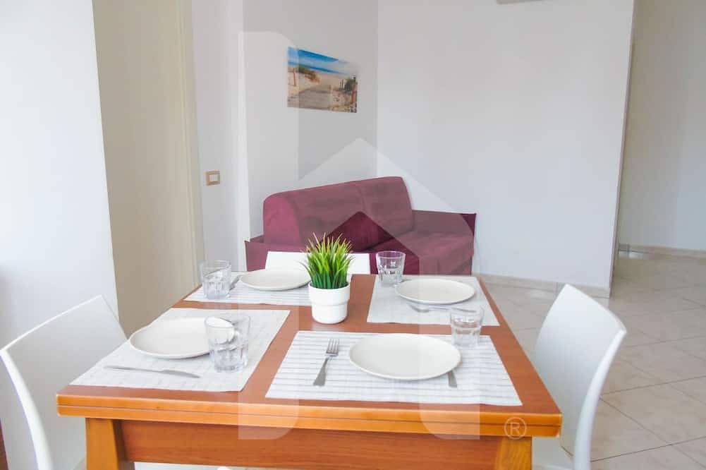 Entire apartment, Homiday - Felicioni Alba Adriatica, Two-room apartment on the 1st floor in Alba Adriatica, Teramo Province