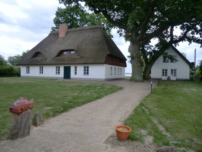 Ferienhaus für 6 Personen, mit Terrasse am Achterwasser