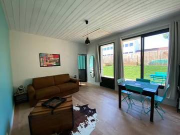 Location de vacances pour 2 personnes, avec jardin et piscine dans Port Joinville