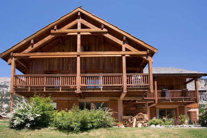 Chalet pour 15 personnes, avec jardin et balcon