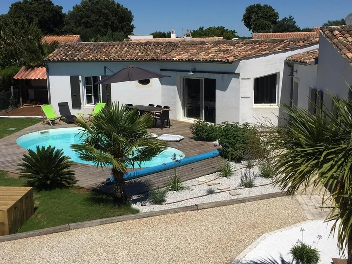 Chalet para 9 personas, con piscina además de jacuzzi y jardín - 1