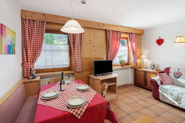 Gîte pour 4 personnes, avec balcon à Pozza di Fassa - 2