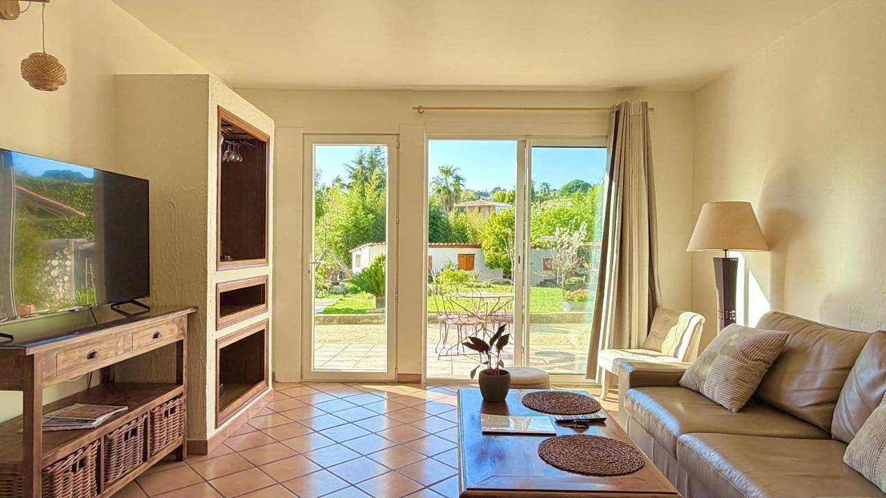 Appartement entier, Le Noyer - Sublime 3P Provençale sur Mougins - Parking - Climatisation in Mougins, Côte méditerranéenne (France)