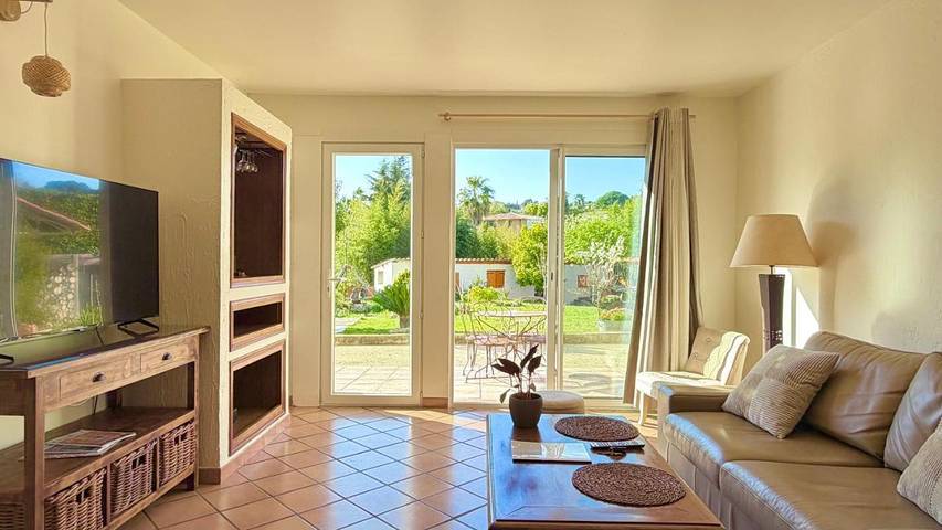 Appartement de vacances pour 4 personnes, avec Terrasse ainsi que Jardin et Vue