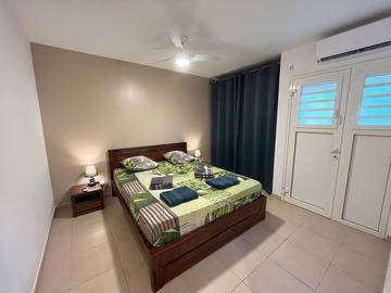 Gîte pour 4 personnes, avec jardin et terrasse à Le Diamant
