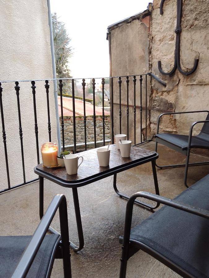 Gîte pour 4 personnes, avec vue et terrasse, animaux acceptés à Thiers - 2
