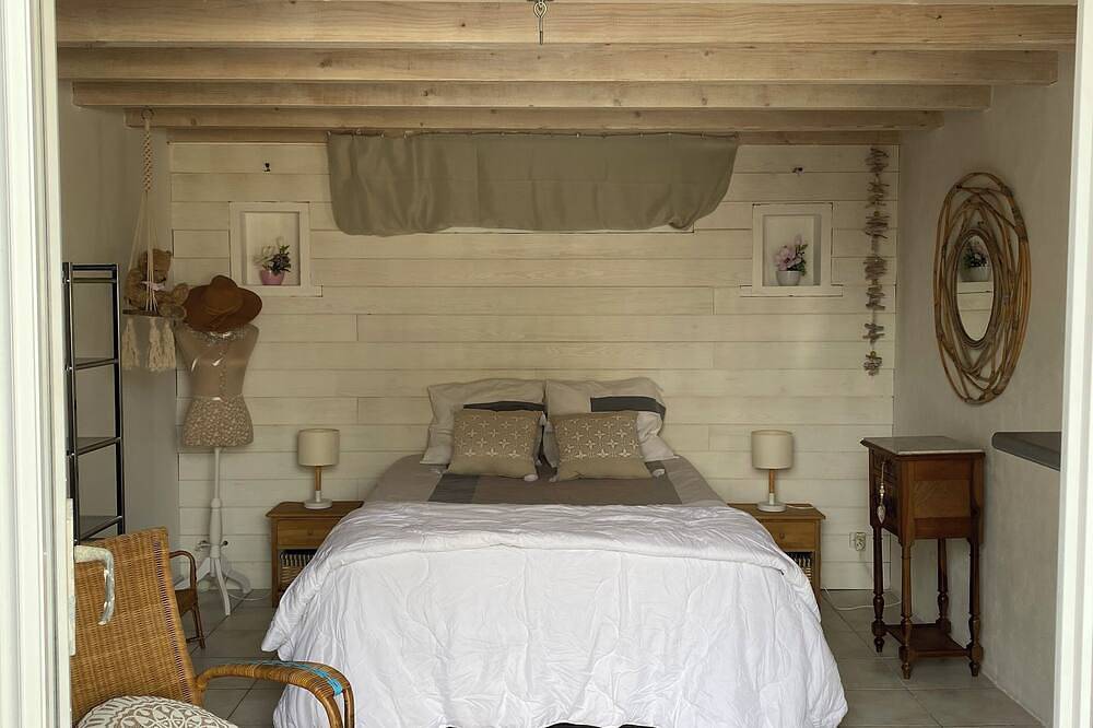 House 300m from the beach heated swimming pool and 5-seater jacuzzi in Vendays-Montalivet, Regionaler Naturpark Médoc