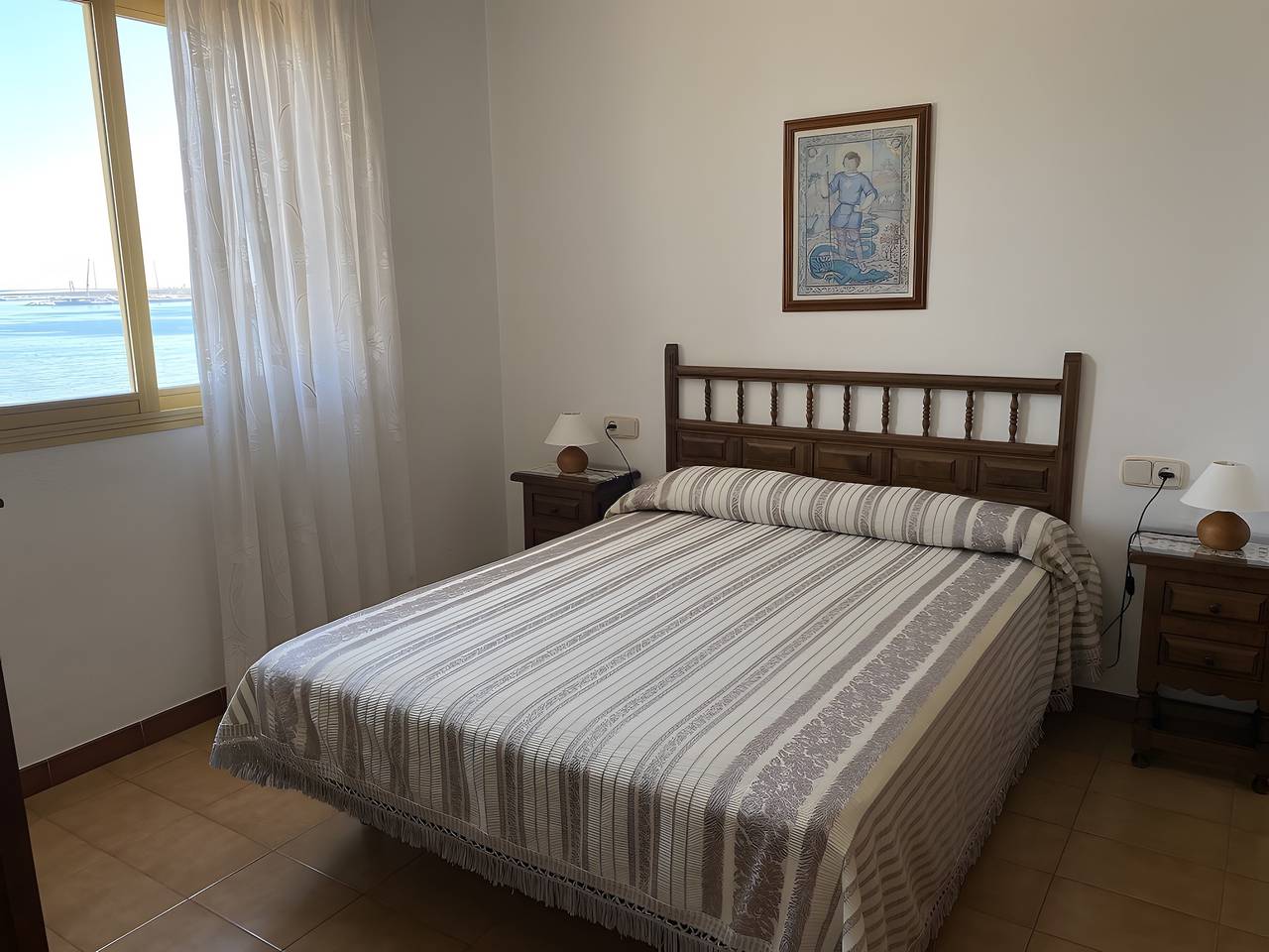 Apartamento entero, Apartamento 'Platja Mar 2' con vistas al mar y balcón in La Escala, Alt Empordà
