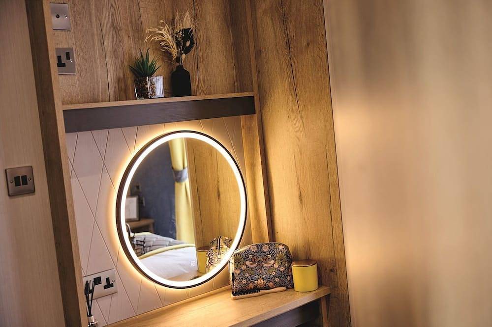 Billing Aquadrome 2 Bed Hot Tub Caravan in Northampton, Northamptonshire