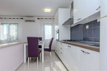 Villa per 4 Persone in Privlaka, Dalmazia, Foto 4