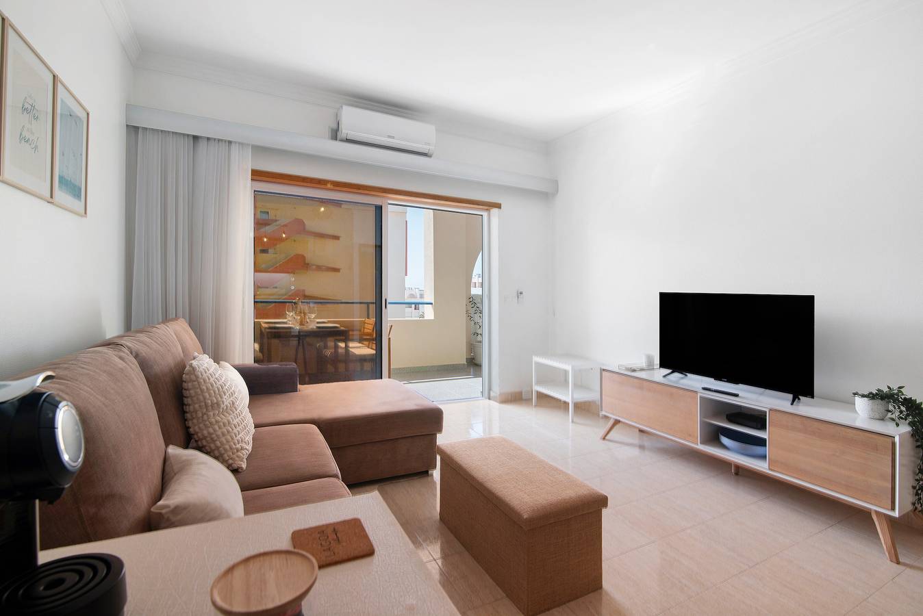 Ganze Wohnung, Ferienwohnung 'Sea Breeze Of Alporchinhos' mit Meerblick, Wi-Fi und Klimaanlage in Armação de Pêra (costa), Faro Distrikt