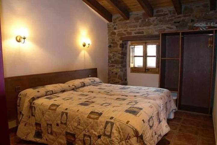 Ferienhaus Mas Molera für 14 personen in Sant Joan les Fonts, Naturpark Zona Volcànica de la Garrotxa