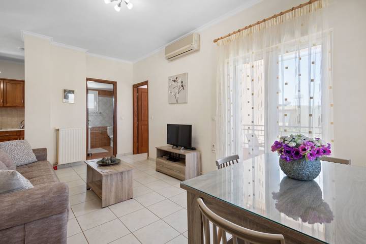 Apartamento entero, Apartamento de vacaciones para 4 personas con balcón in Daratsos, Region de Chania