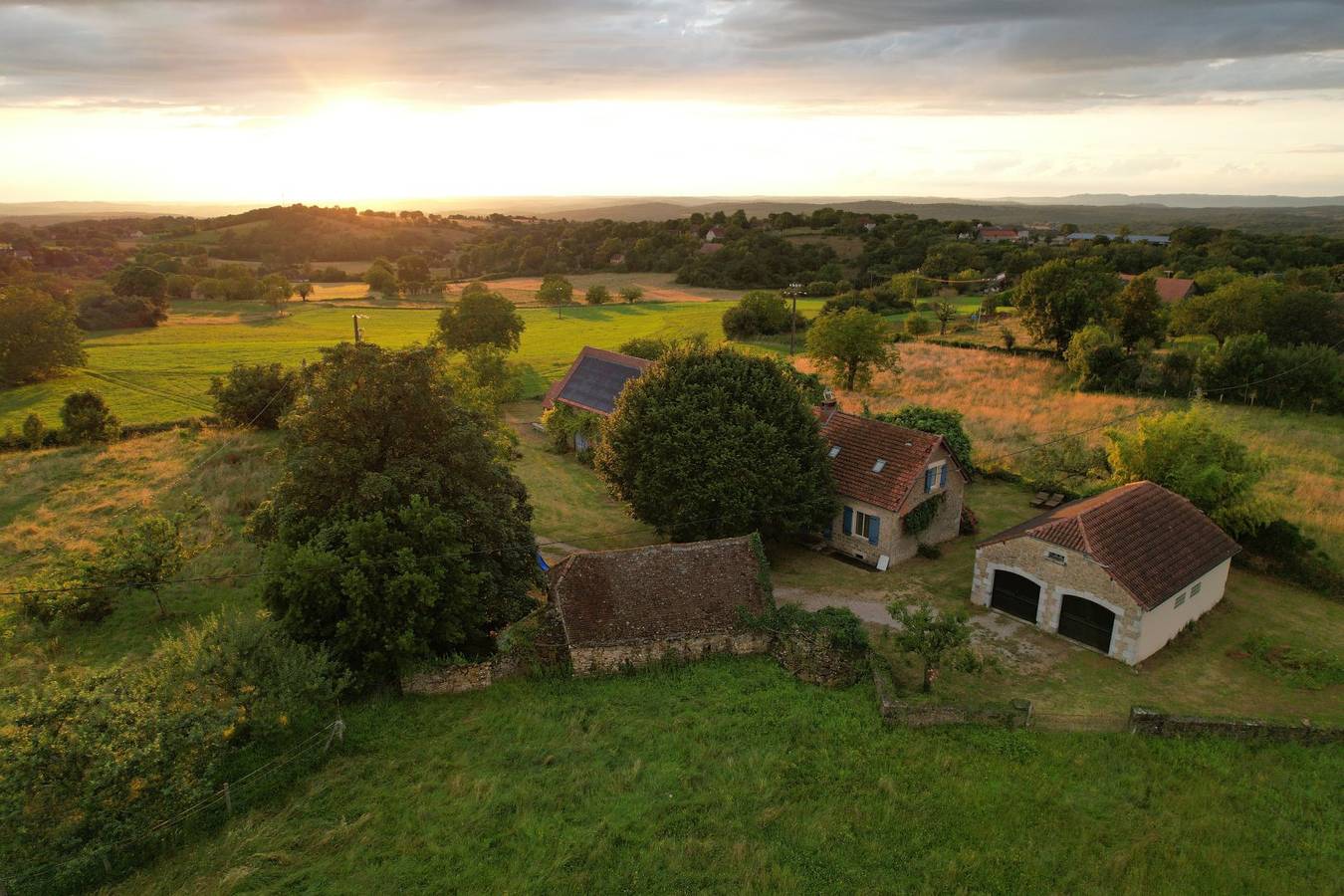 Gîte Les Jasmins, près de Rocamadour in Miers, Parc Naturel Régional des Causses du Quercy