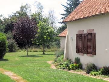 Gîte pour 7 personnes, avec piscine et jardin, animaux acceptés à Romorantin-Lanthenay