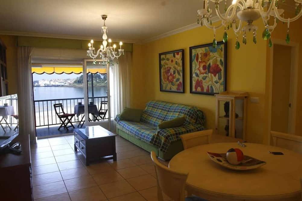 Ganze Wohnung, Disconnectsengalicia Paseo Silgar, 4 bedrooms in Sanxenxo, Rías Baixas