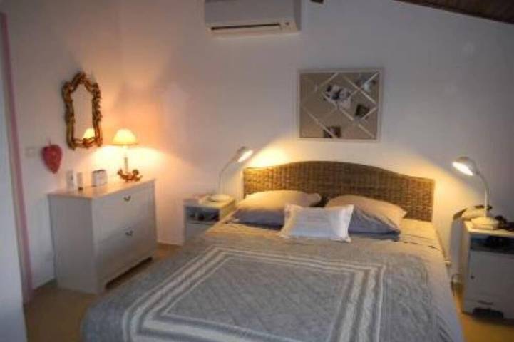 Location de vacances pour 4 personnes, avec terrasse et jardin dans Plage de la Palombaggia - 4