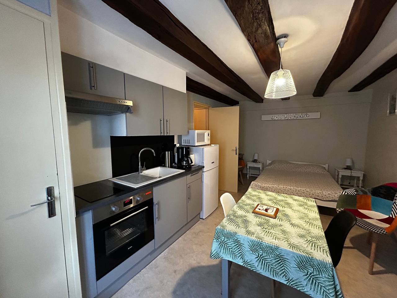Studio entier, Studio centre La Roche-Posay, Wifi, parking gratuit in La Roche-Posay, Vienne (France)