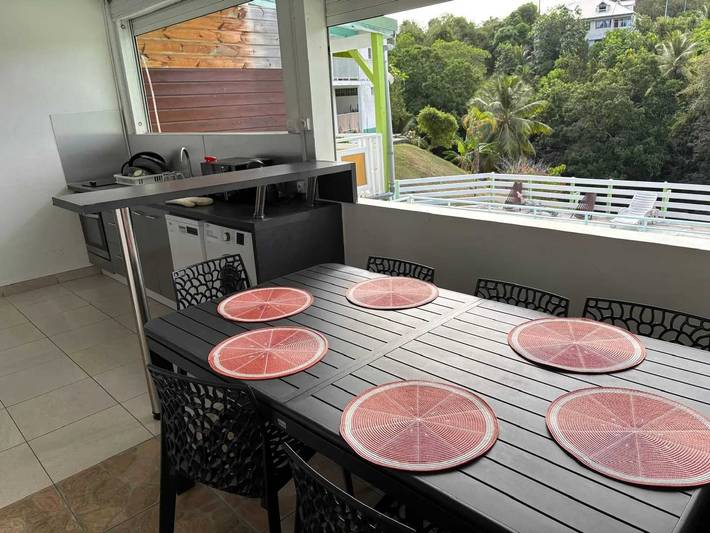 Gîte pour 6 personnes, avec terrasse et piscine à Le Gosier - 3