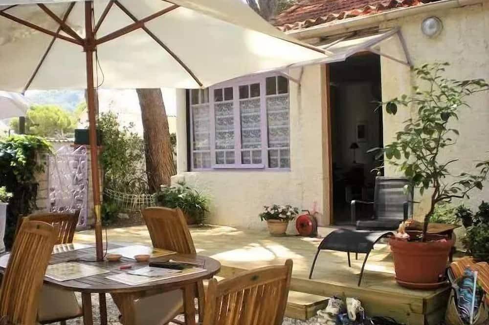 A 50 m de la mer, accès en face de la maison in La Seyne-sur-Mer, Région de Toulon