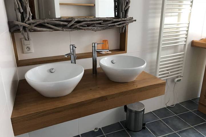 Maison de ville confortable 200m de la mer in Le Château-d'Oléron, Côte de Beauté