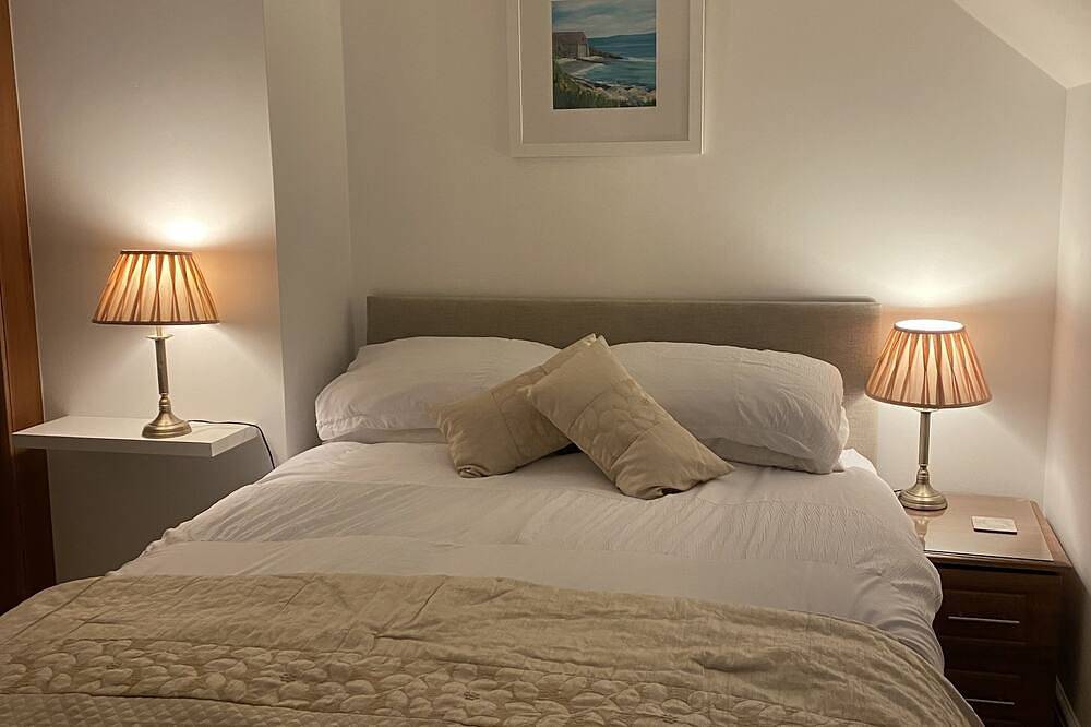 Get away from it all with fantastic sea and Country side views. in Isle of Anglesey