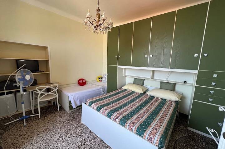 Apartamento entero, Spacious apartment with panoramic views, just 3 minutes from the ocean in Bagni Miramare, Camogli