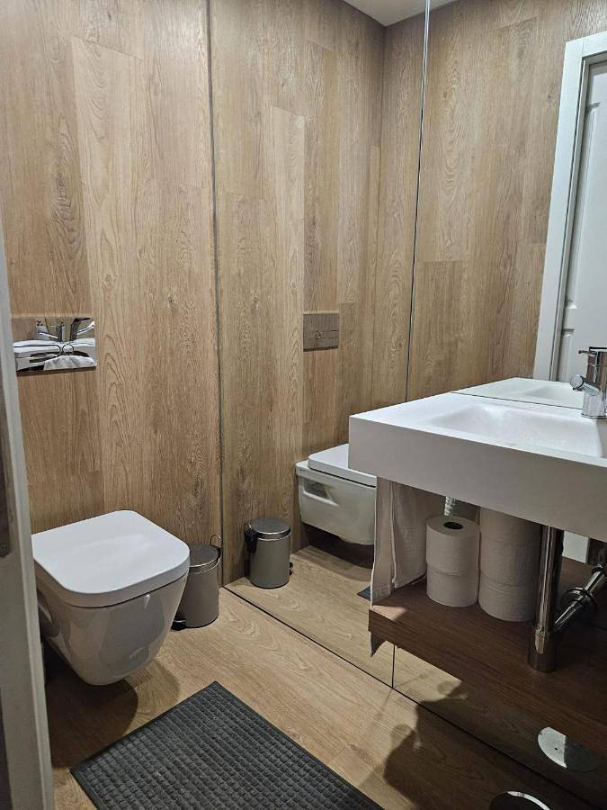 Location de vacances pour 7 personnes, avec jardin et piscine ainsi que vue et bassin pour enfant dans Laundos - 3