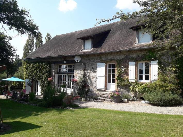 Chambre d’hôte pour 2 personnes, avec Terrasse ainsi que Jardin et Piscine