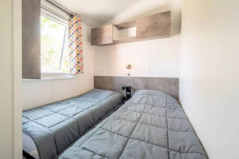 Mobil-home | Premium | 4 Ch. | 8 pers. | Terrasse Lounge | A/C | Tv in Régusse, Région de Brignoles