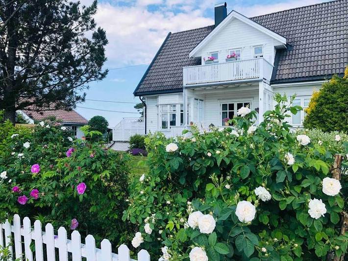 Villa für 8 Personen, mit Ausblick und Garten - 1