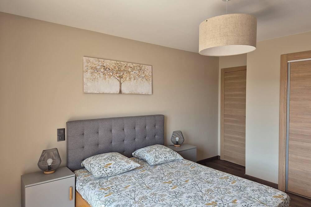 Auf den Höhen von Cannes, schönes Haus, 3 Schlafzimmer, Pool in Vallauris, Mittelmeerküste (Frankreich)
