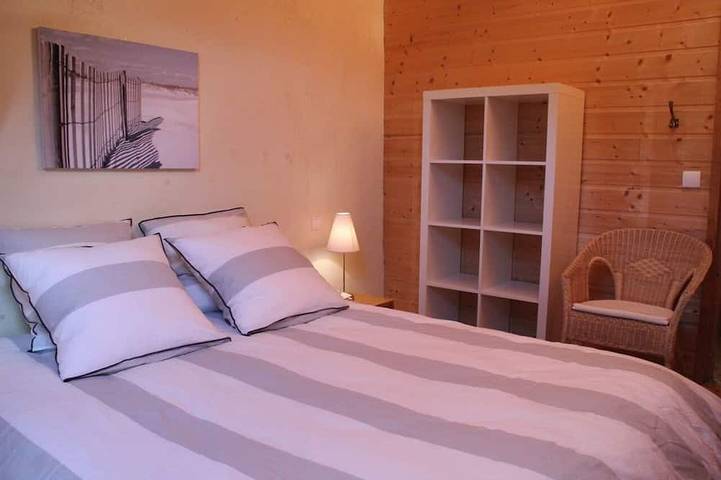 Location de vacances pour 8 personnes, avec jardin dans Mesnil-Roc'h - 3