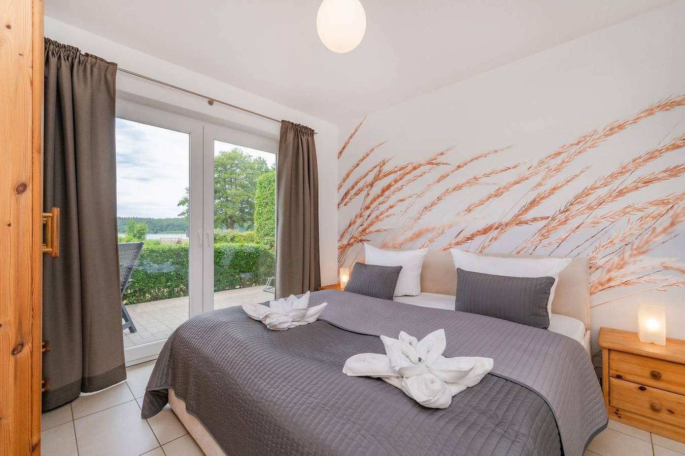 Ganze Wohnung, Idyllische Fewo in Neu-Sallenthin direkt am See mit Garten & Yogamöglichkeit in Heringsdorf, Usedom