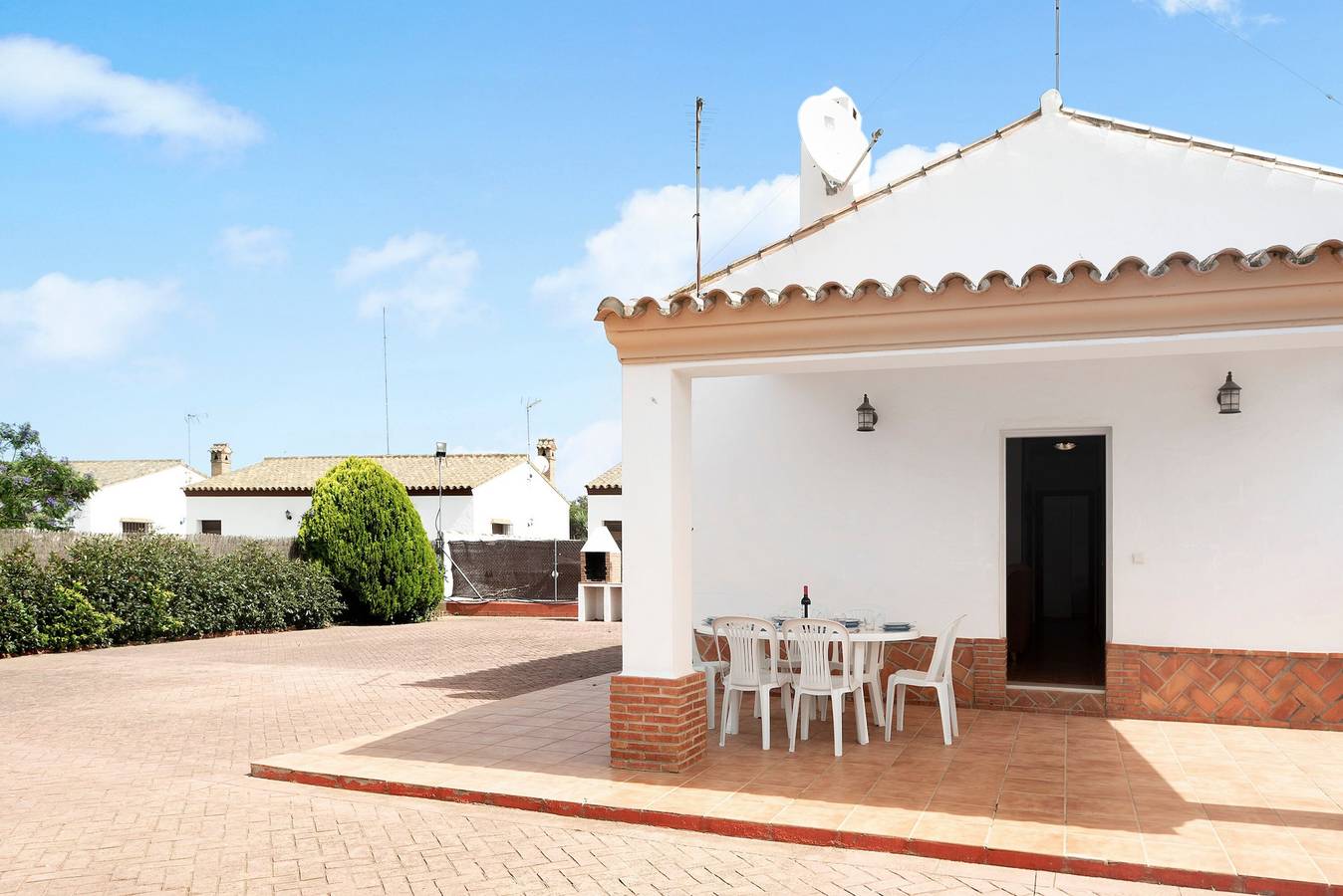 Villa Perez Zara Carmelo mit Pool, Garten und Wlan in Conil de la Frontera, Costa de la Luz