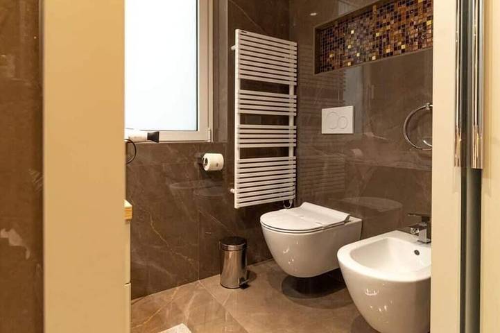 Ferienwohnung für 2 Personen, mit Balkon und Whirlpool in Pescara