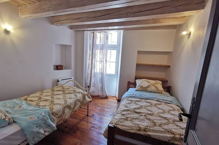 Location de vacances pour 6 personnes, animaux acceptés dans Le Pont du Diable (Saint-Jean-de-Fos) - 2