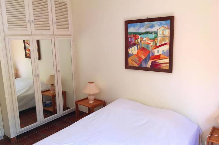 Ferienhaus für 8 Personen, mit Terrasse in Porquerolles - 3