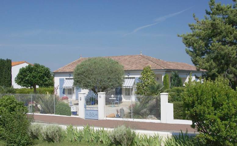 Appartement de vacances pour 3 personnes, avec Balcon et Terrasse ainsi que Jardin et Vue à Vaux-sur-Mer