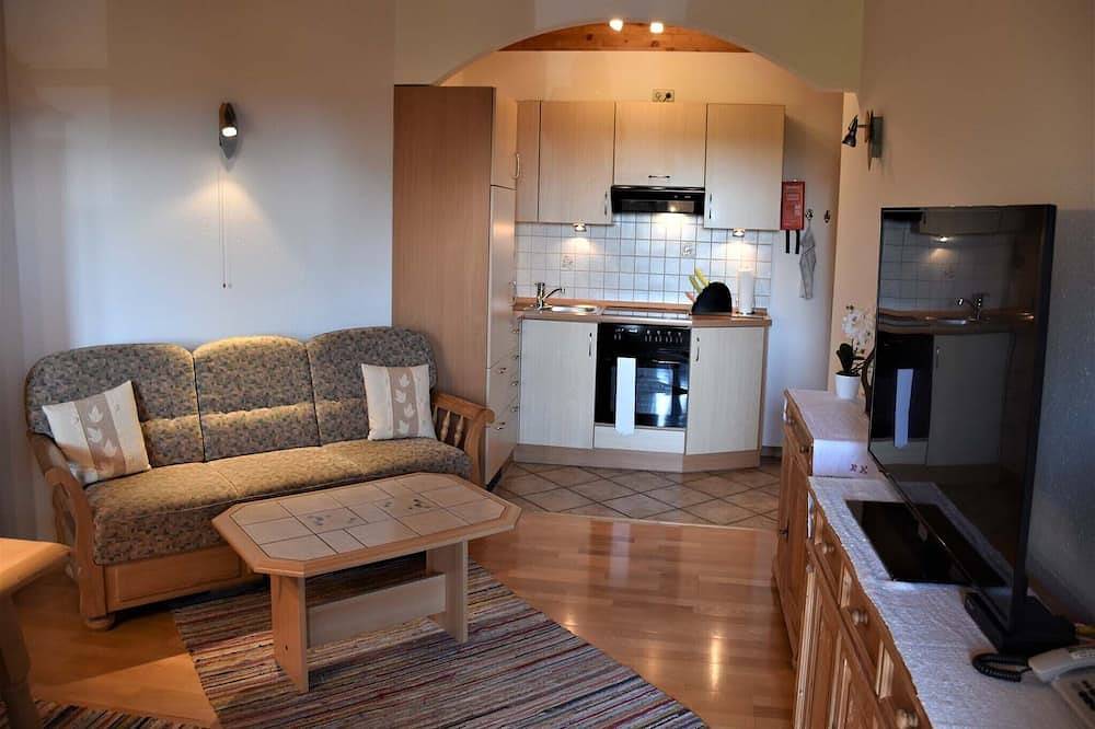 Ganze Wohnung, Nr. 4 Ferienwohnung, 42 qm Obergeschoss, 1 separates Schlafzimmer in Kurf, Bad Endorf
