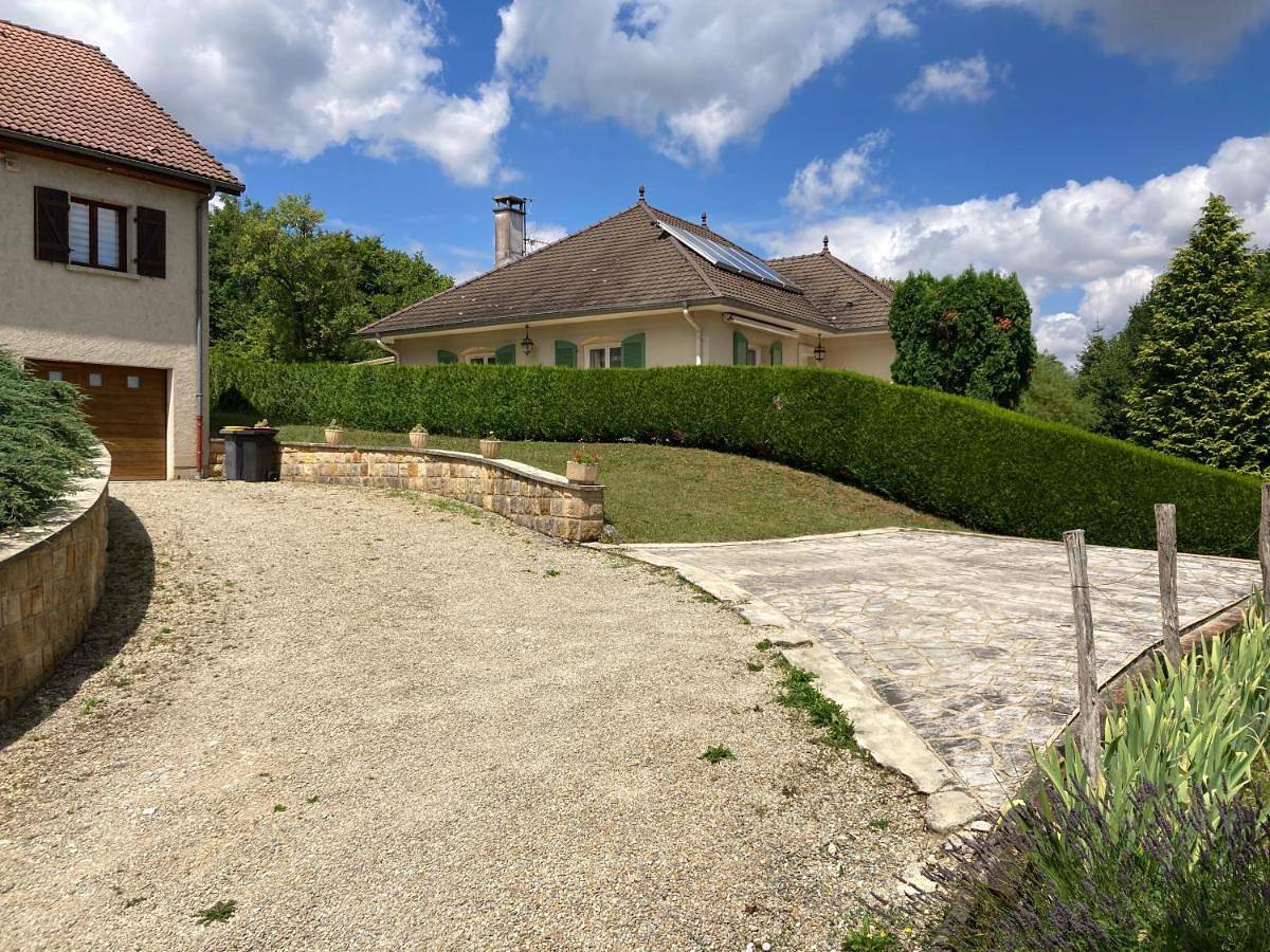 Chalet Leveque in Bar-le-Duc, Région de Bar-le-Duc
