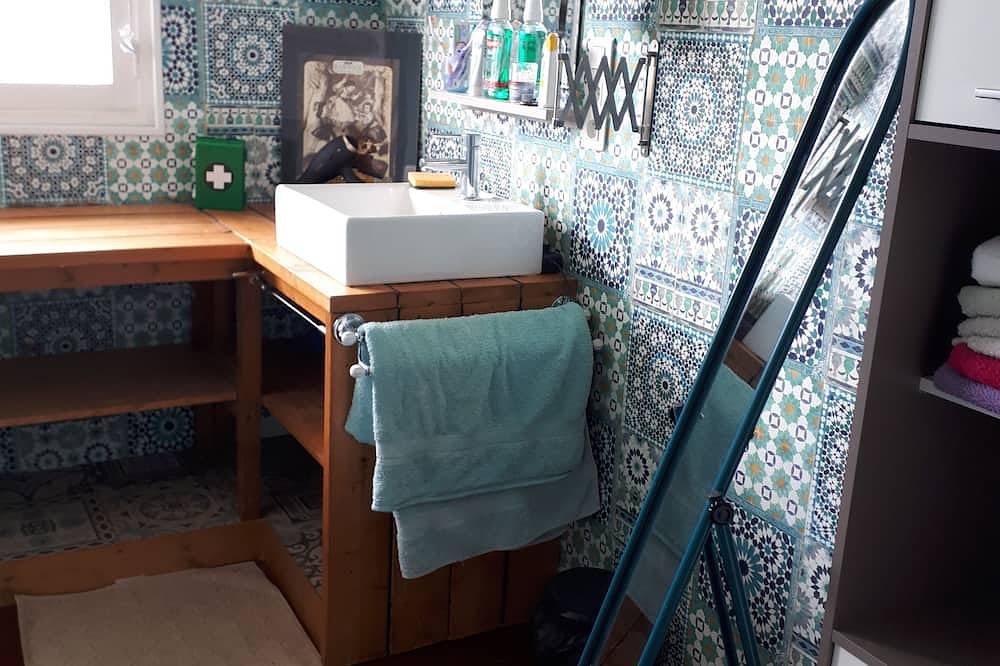 Appartement entier, Appartement en plein coeur de Bayeux avec balcon in Bayeux, Région de Bayeux