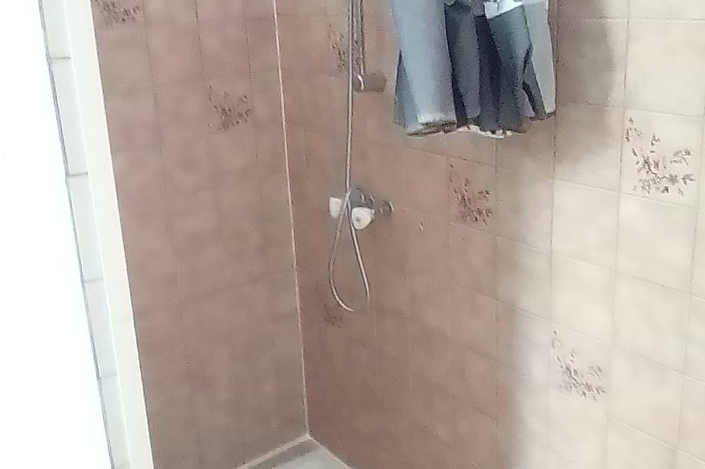 Appartement entier, 32m2 1er etage in Bourg-Argental, Parc Naturel Régional du Pilat