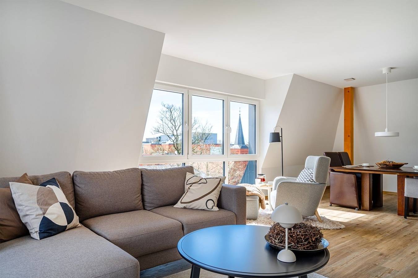 Entire holiday apartment, Sonniges City-Apartment mit Terrasse über den Dächern von Aurich in Aurich, Landkreis Aurich