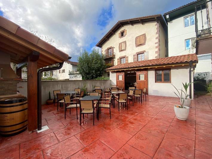 Chalet para 21 personas, con Balcón y Jardín en Navarra - 2
