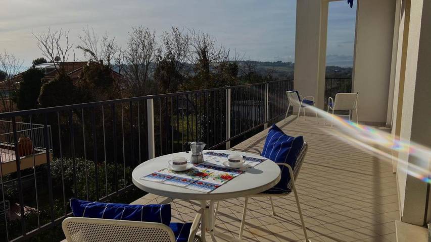 Apartamento de vacaciones para 4 personas, con vistas y terraza - 1